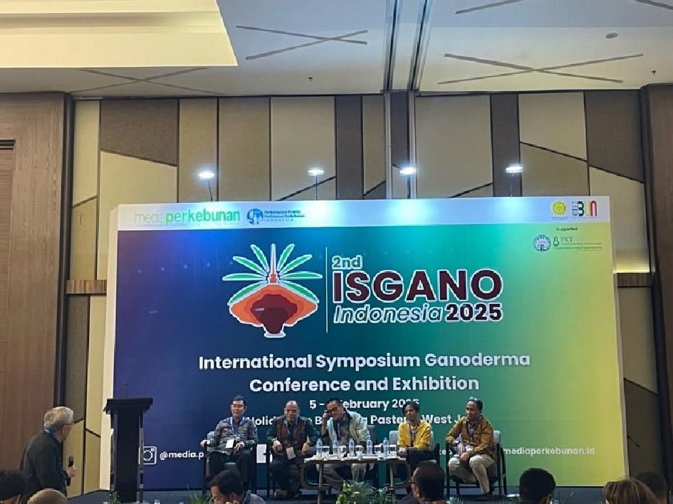 product-showcasing-at-2nd-international-ganoderma-symposium-bandung-1.jpg